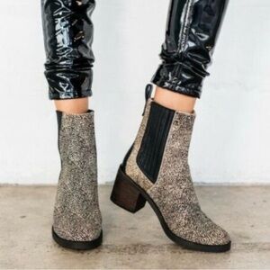 UGG Australia CAMDEN EXOTIC Calf Hair Boots US 8.5 Calf Hair Boots Black‎